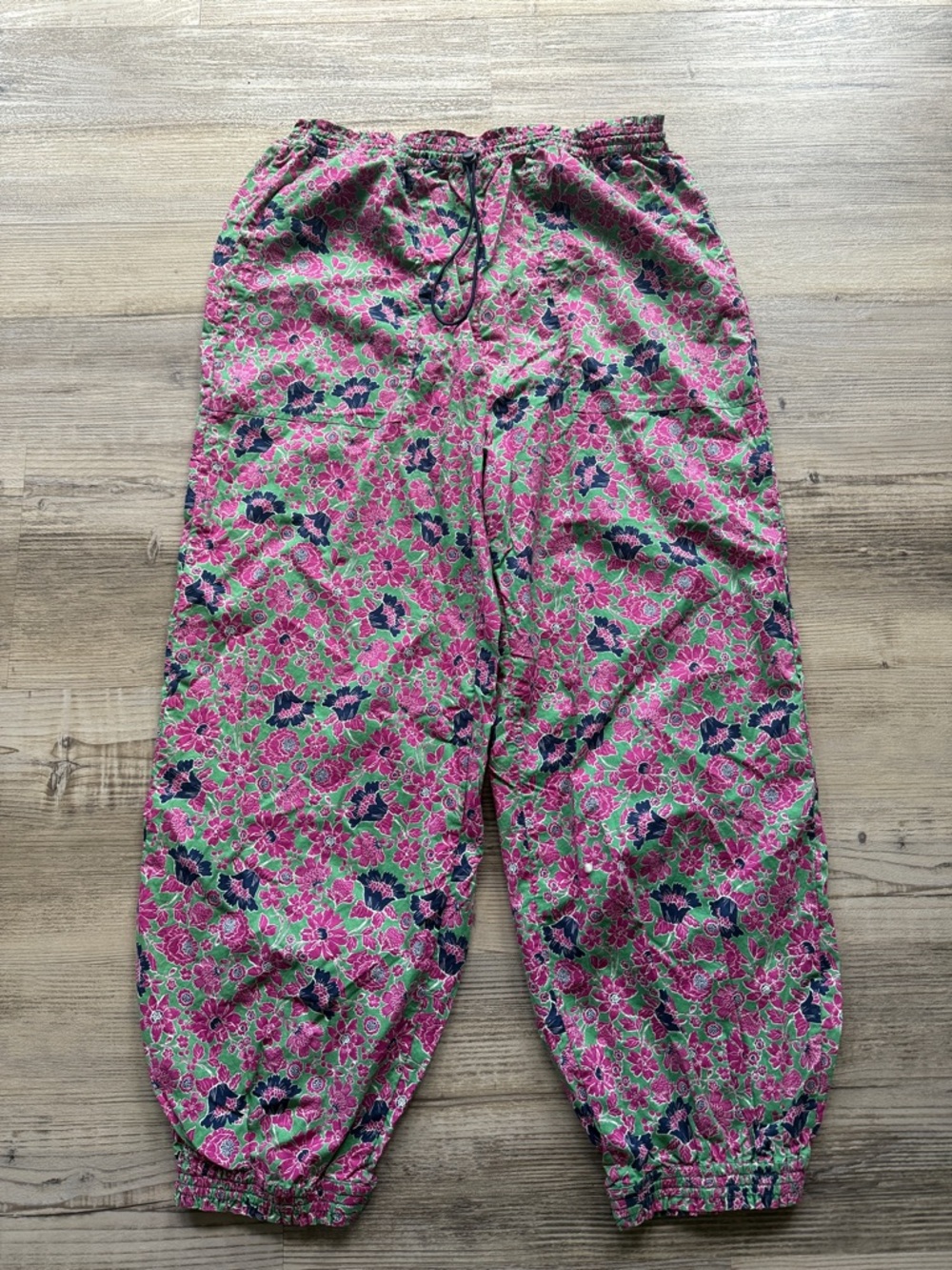 Anthropologie Sundry Ditzy Floral Pants Size 2 Medium (8-10) Green Pink Blue